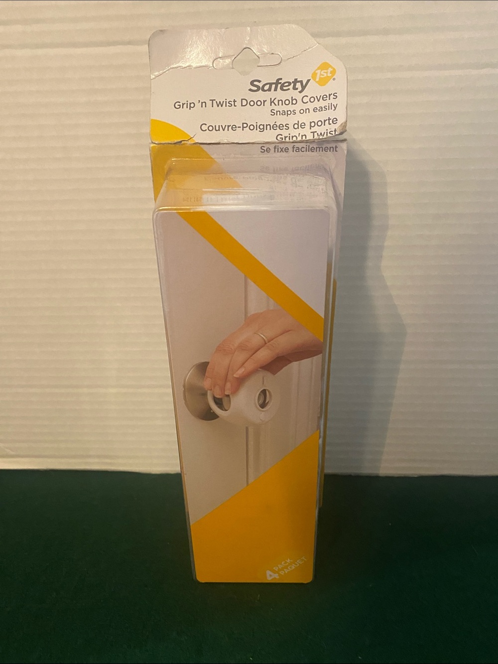 Safety 1st Grip ‘n Twist Door Knob Covers (B 3 )